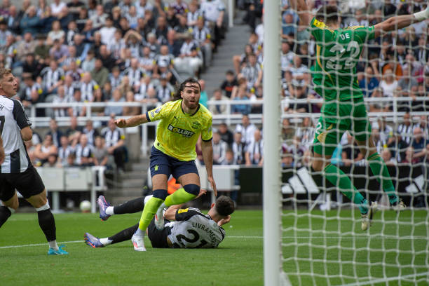 里都具备 里都具备